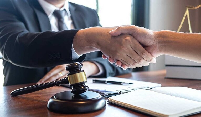 Some Reasons for Hiring a Personal Injury Lawyer