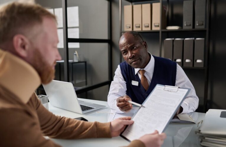 Getting Hurt on the Job? How a Workplace Injury Lawyer Protects Your Paycheck